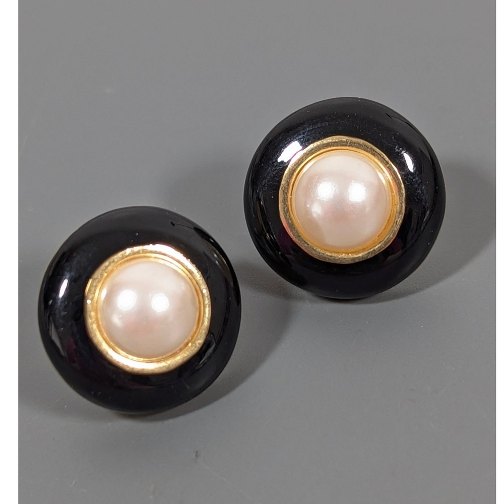 Vintage Black Enamel Faux Pearl‎ Gold Stud Earrings Pierced Classic Elegant